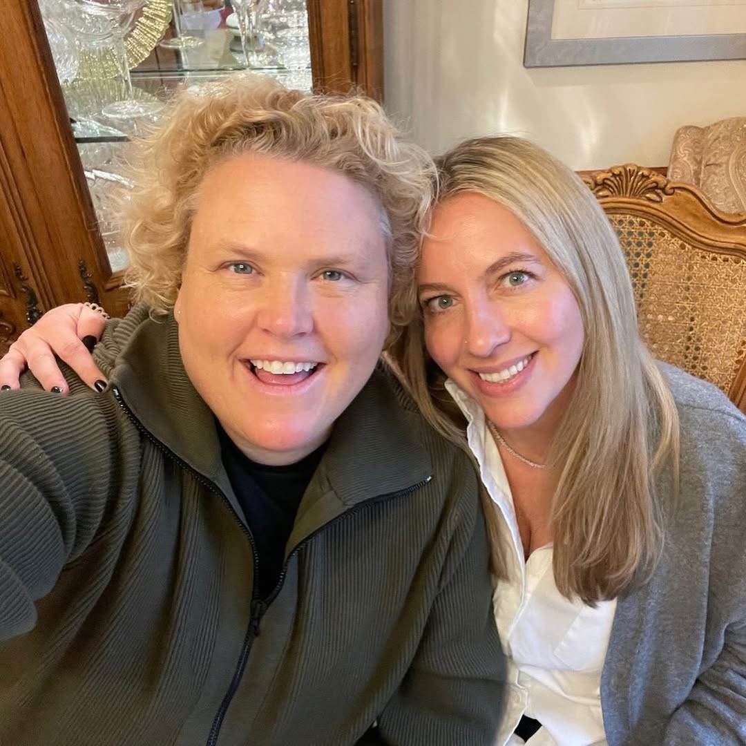 美國作家、喜劇演員福瓊·邁斯特（Fortune Feimster）傳出婚姻面臨危機。（圖／翻攝自@fortunefeimster IG）