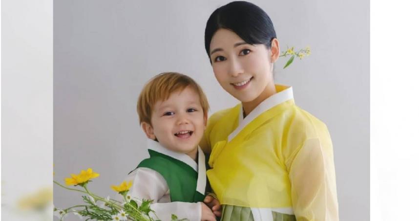 日本女星藤田小百合(Sayuri)長年在南韓發展。(圖/翻攝藤田小百合IG)
