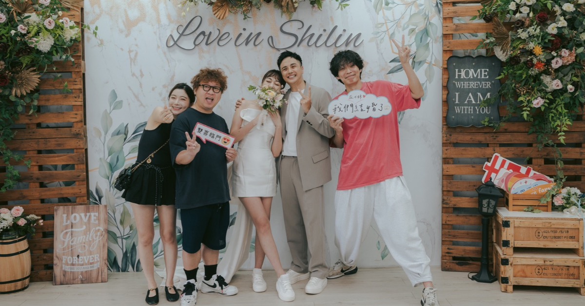 曾子余今(23)日與圈外女友登記結婚,黃鐙輝、納豆與依依到場擔任證婚人。(圖/TVBS提供)