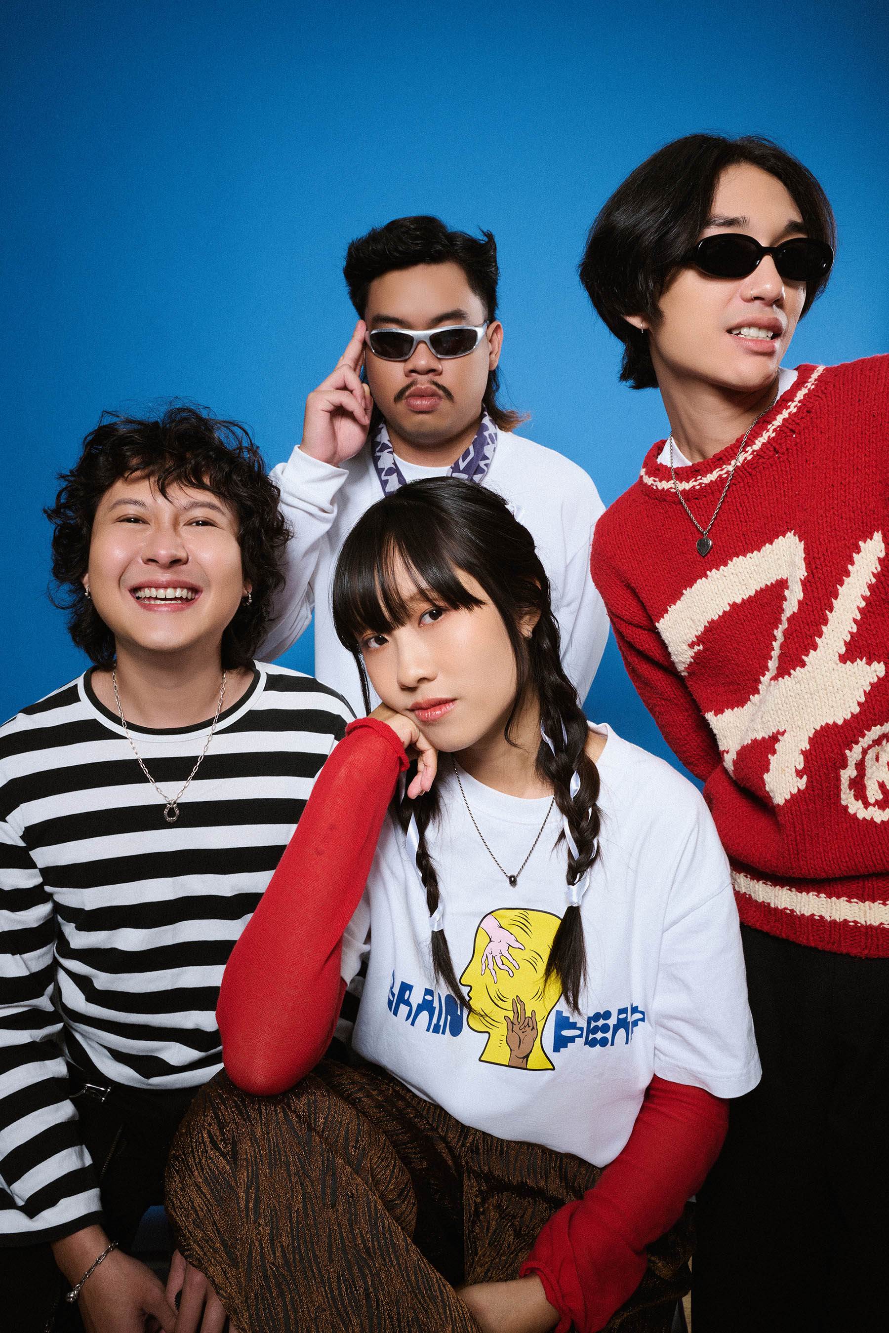 獨立樂團YONLAPA由主唱兼吉他手Noina領軍,與吉他手Gun、貝斯手Nawin和鼓手Fewchy組成。(圖/YONLAPA提供)