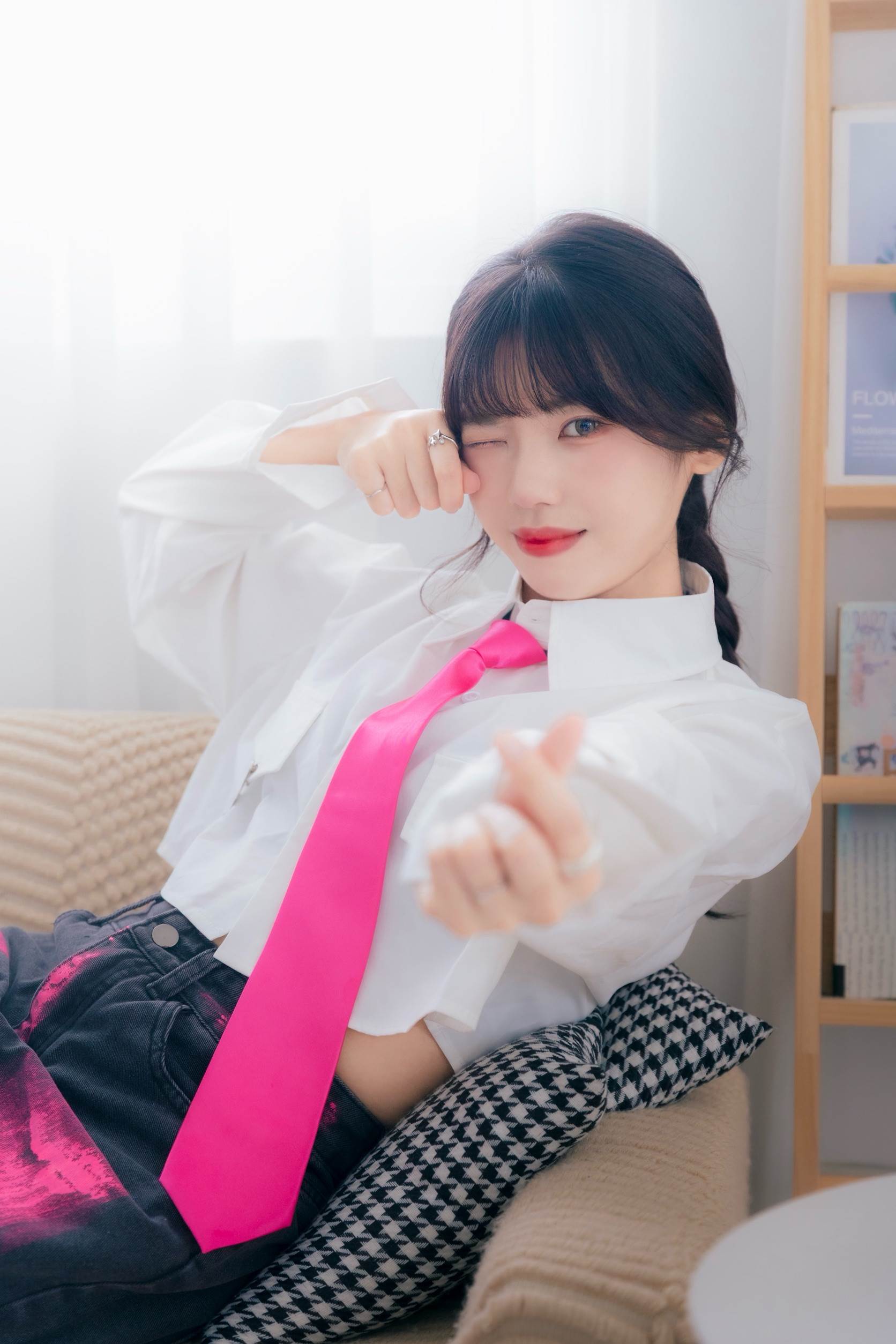電豹女成員安汝被粉絲封為「電豹Karina」。(圖/想想時間有限公司提供)