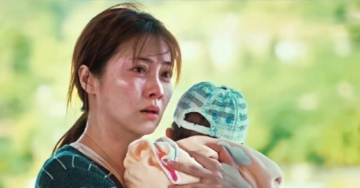 陸劇《利劍玫瑰》飾演孩子被拐賣的兒童母親的演員朱銳,本打算半退圈卻因角色爆紅而取消。(圖/翻攝自微博)