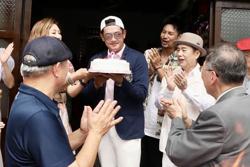 開鏡典禮當天是男主角柯叔元的生日。(圖/民視提供)