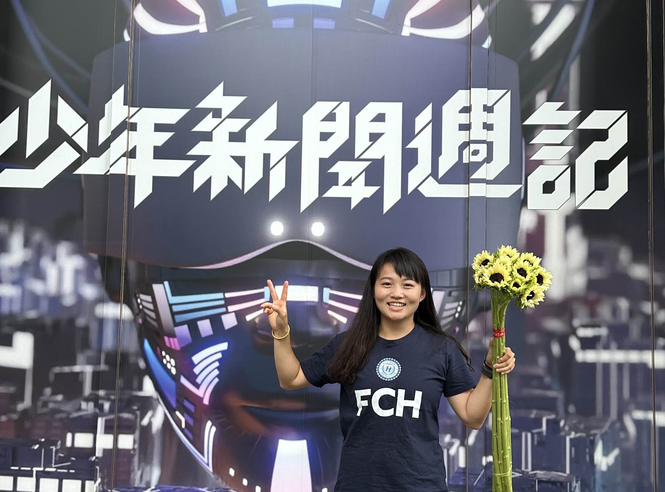 簡奇陞喊話青少年,別被世界定義,要自己定義自己。(圖/鏡電視提供)