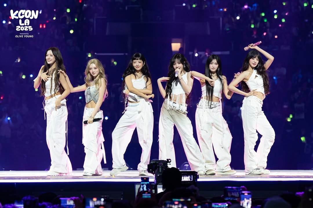 韓國女團IVE參加《KCON LA 2025》。（圖／翻攝自kconofficial IG）