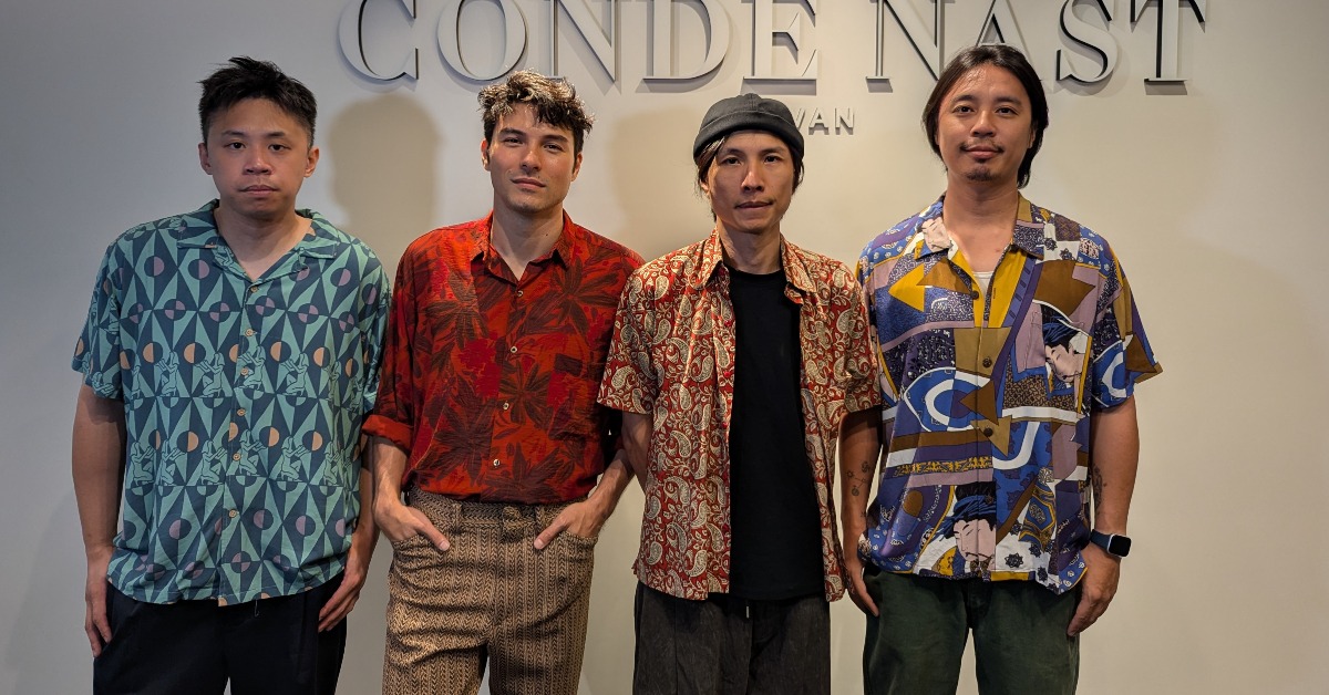 鳳小岳組了樂團「壓克力柿子」。(圖/硬柿子工作室提供)