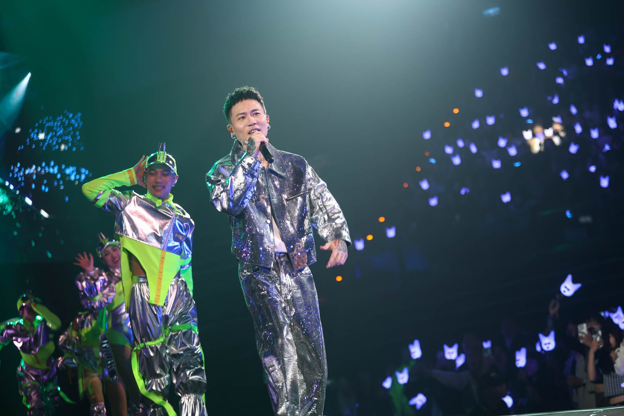 蕭秉治《活著 Alive》一次宣布北京、武漢、深圳、廣州、上海、南京七個城市。(圖/相信音樂提供)