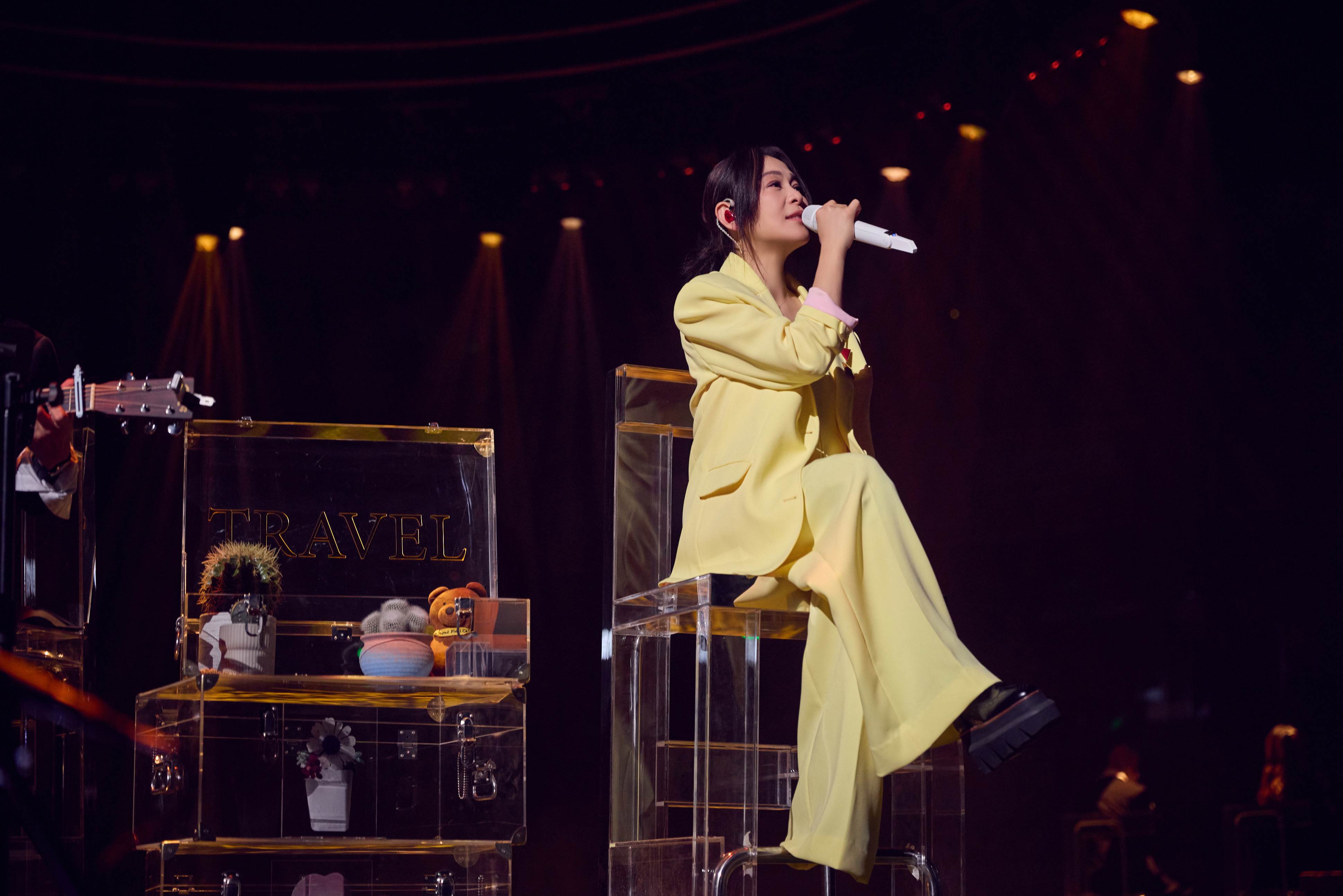 劉若英《飛行日》4.0版演唱會以「晨曦女神」、「俐落朝陽」、「錯視傍晚」、「星夜嬉戲」四套新造型亮相。(圖/相信音樂提供)