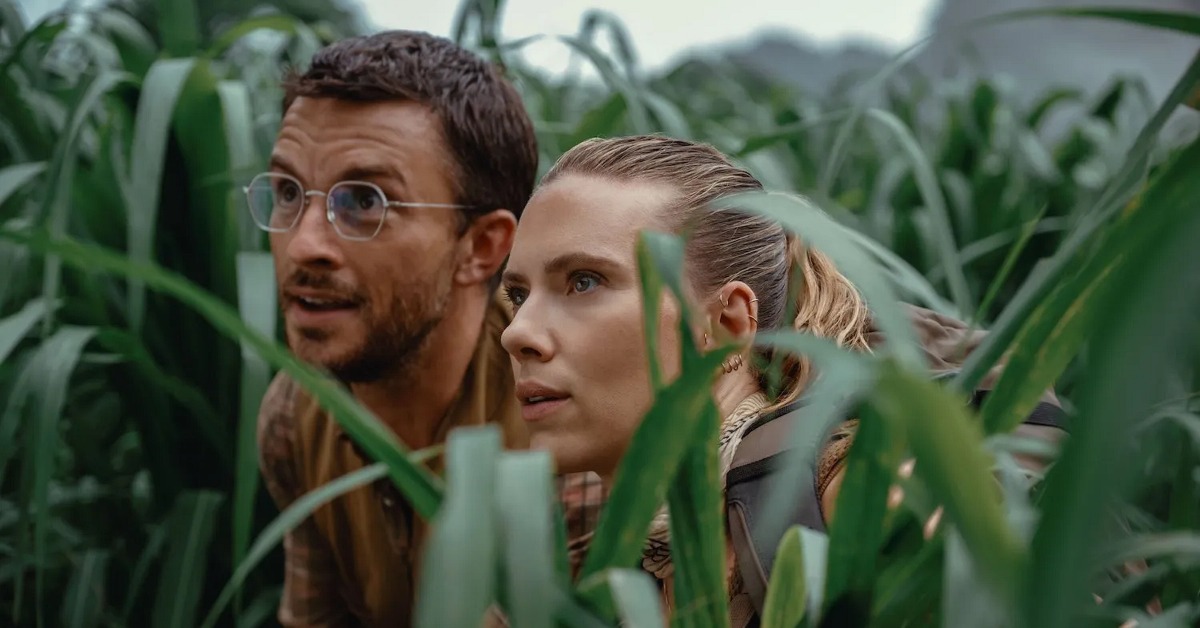 《侏羅紀世界:重生》(Jurassic World: Rebirth)人氣女星史嘉蕾喬韓森和國男神喬納森拜利。(圖/CATCHPLAY+提供)