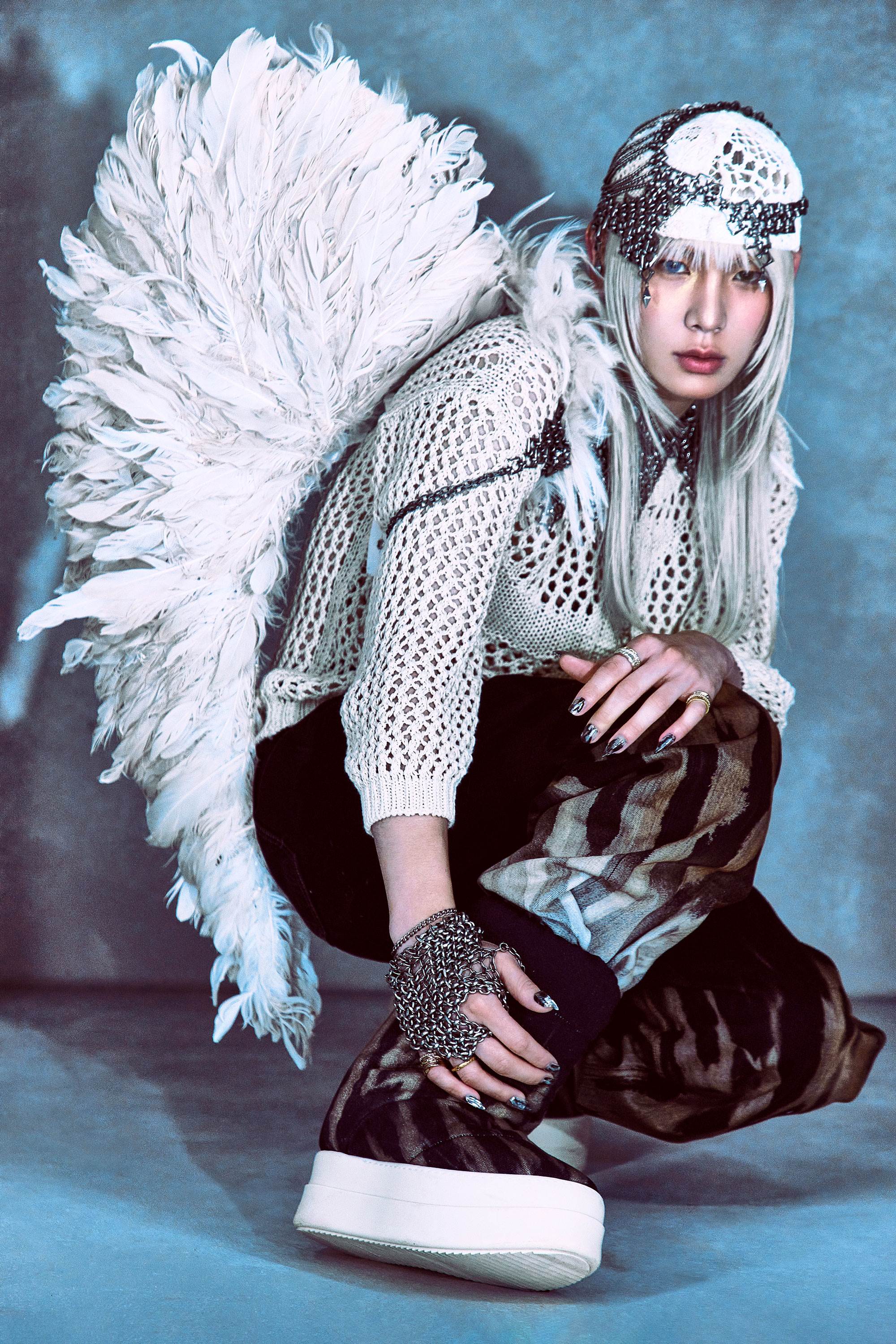 <a href='https://star.ebc.net.tw/search/keyword?value=男團' target='_blank'>男團</a>SHINee<a href='https://star.ebc.net.tw/search/keyword?value=成員' target='_blank'>成員</a>Key宣傳照彷彿來自異世界的墜落天使。(圖/遠雄創藝提供)