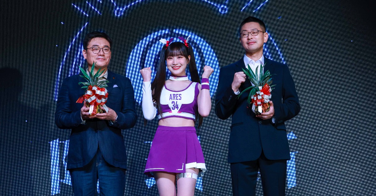 邊荷律喊話想要學台語。(圖/Com2us提供)