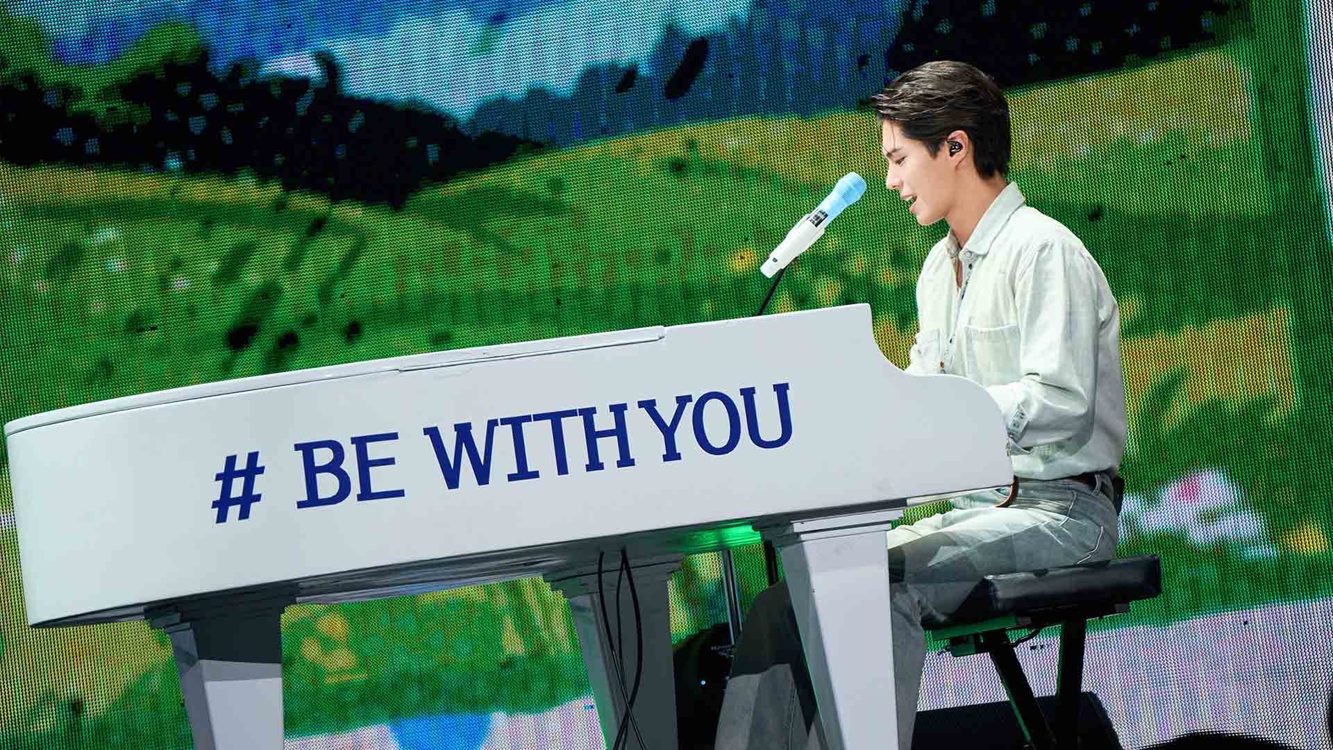男神朴寶劍展現全方位舞台實力，接連帶來〈내 사람〉、〈All My Love〉、〈Waterfall〉、浪漫曲〈Let’s see the stars〉。（圖／Live Nation Taiwan提供）