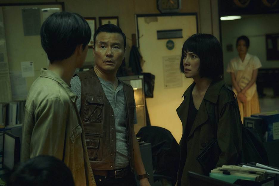 《回魂計》雙影后為女兒復仇，李心潔曝「這幕」最讓她痛心。（圖／Netflix提供）