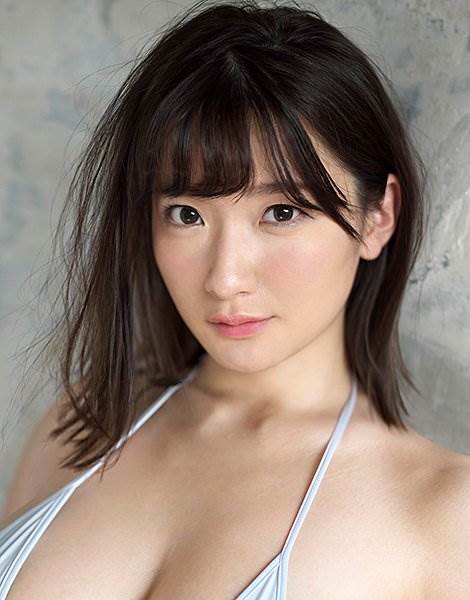 鷲尾芽衣長得很像愛莉莎莎，在台灣有很高的討論度。（圖／翻攝自S1官網）