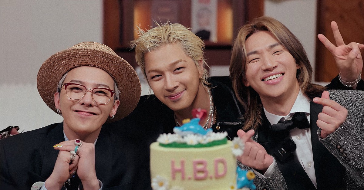 韓國男團BIGBANG成員大聲、太陽、GD在《家大聲》合體慶祝。（圖／翻攝自ZIP_DS）