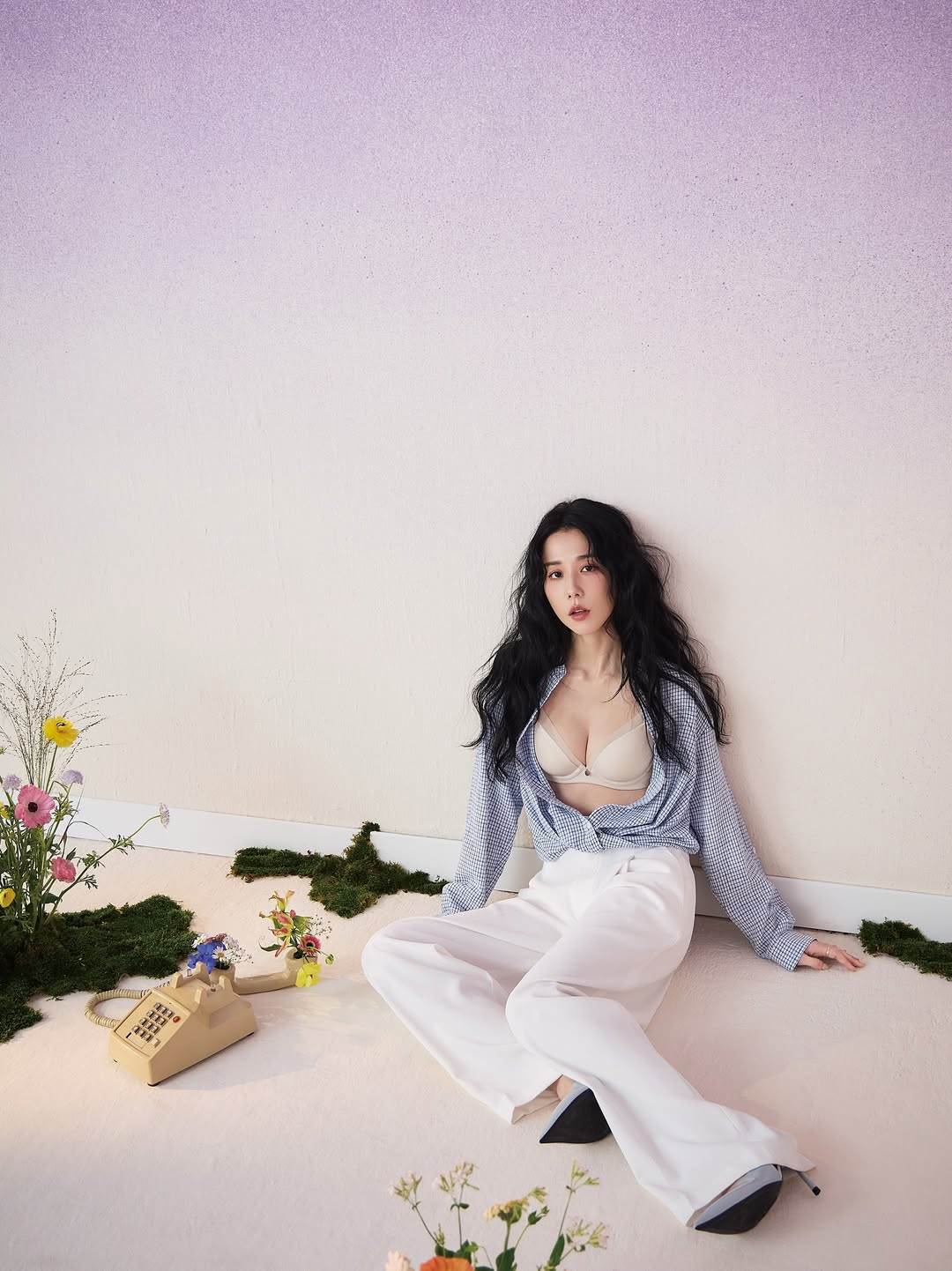 邵雨薇火辣美照曝光。(圖/翻攝自邵雨薇Instagram)