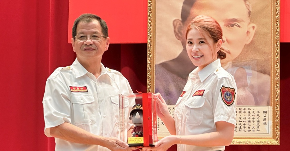 台劇女神李燕公益捐贈不間斷成最美消防大使 。(圖/品牌提供)