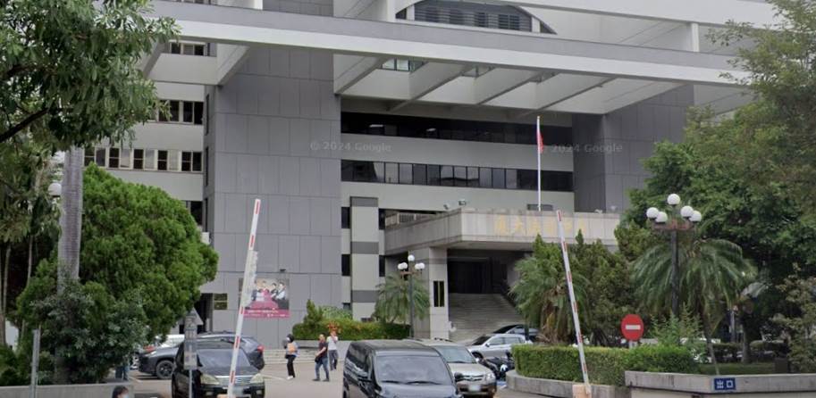 台中地方法院近日針對謝姓導演涉及的妨害性自主案件做出裁定。（圖／翻攝自Google maps）