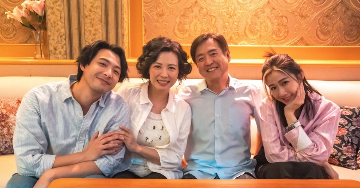 《舊金山美容院》江家人 連晨翔(左起)、陳孝萱、檢場、方志友。（圖／TVBS提供）