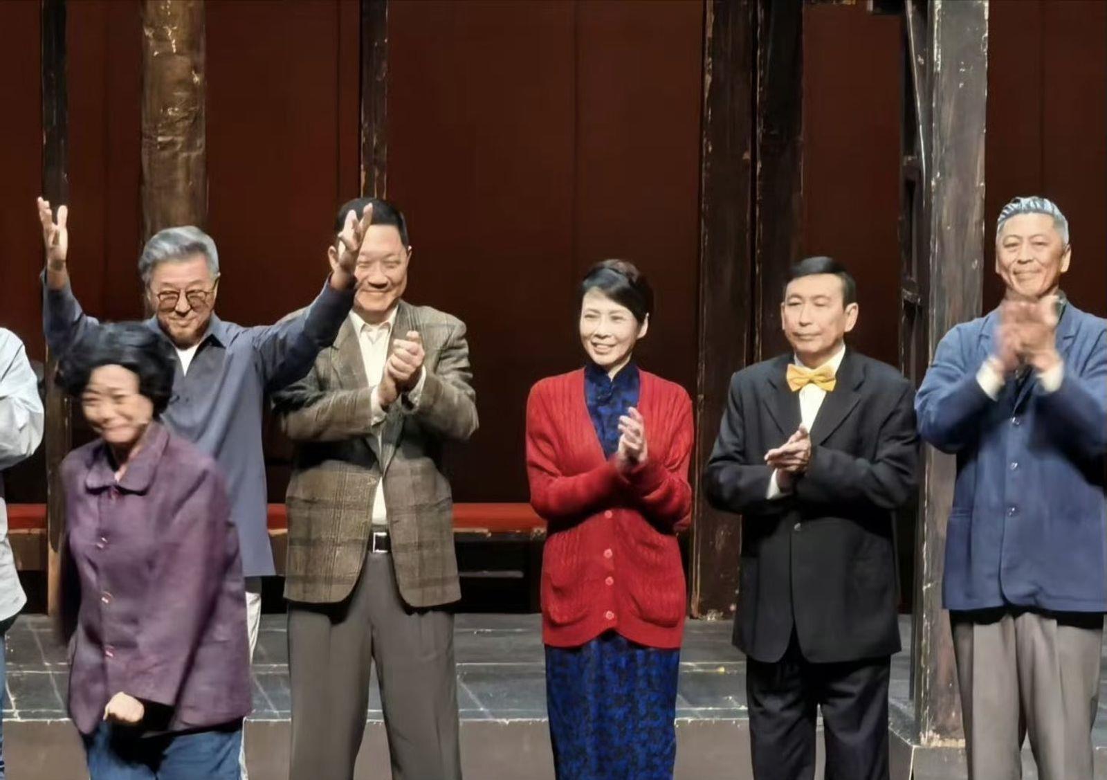 《寶島一村》北京演出已經換角,沒有屈中恆。(圖/翻攝自微博/鏡週刊)