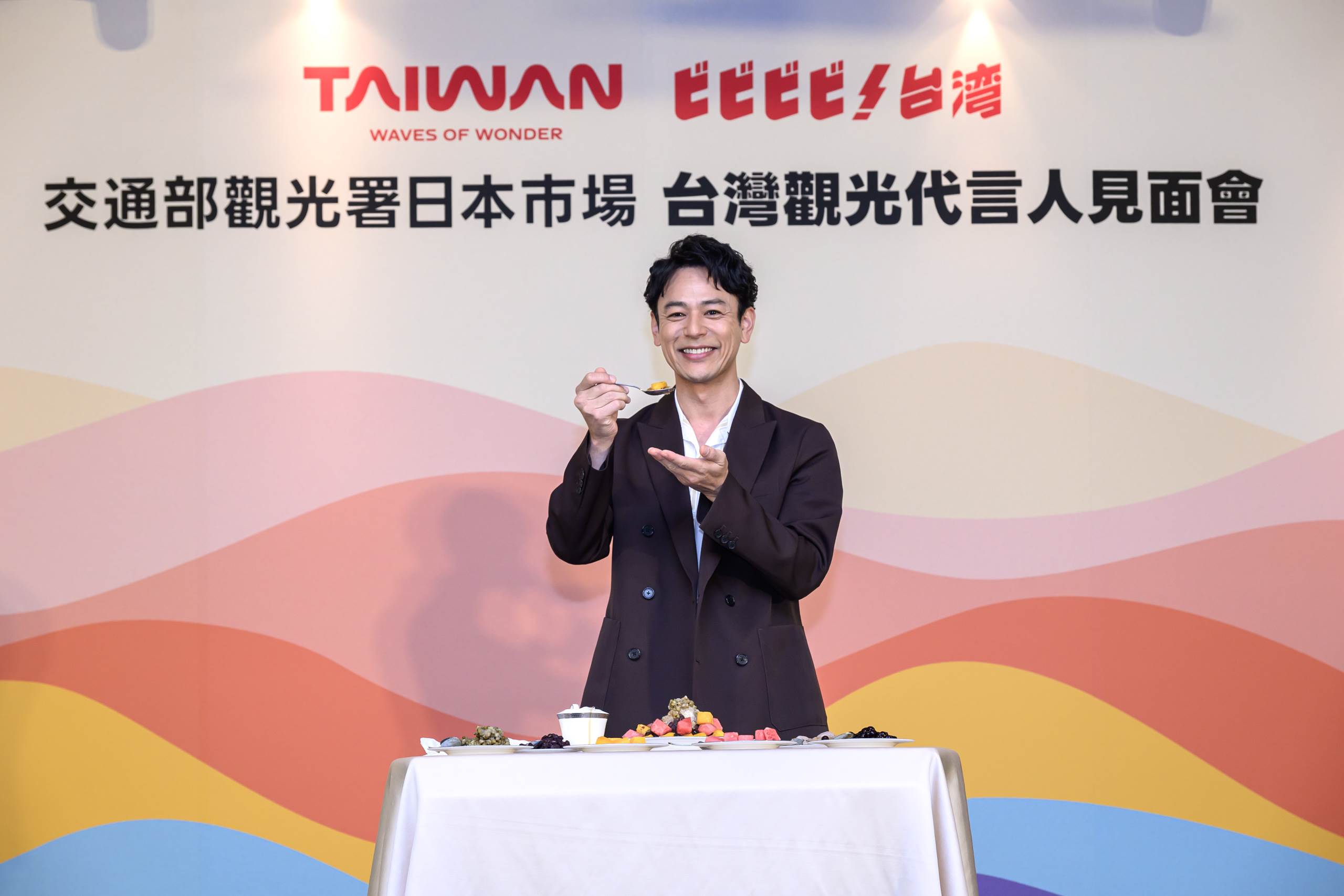 妻夫木聰這次主要在南台灣拍攝宣傳影片。（圖／觀光署提供）
