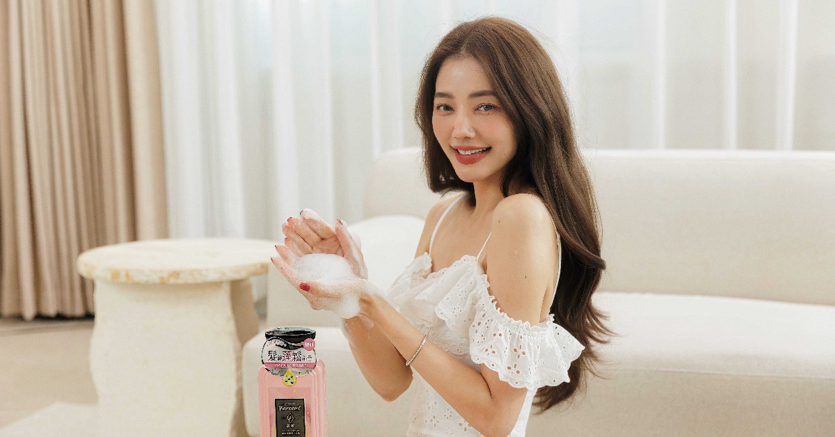 地表最強童顏許路兒50歲驚人近照曝光。（圖／Farcent 法頌）