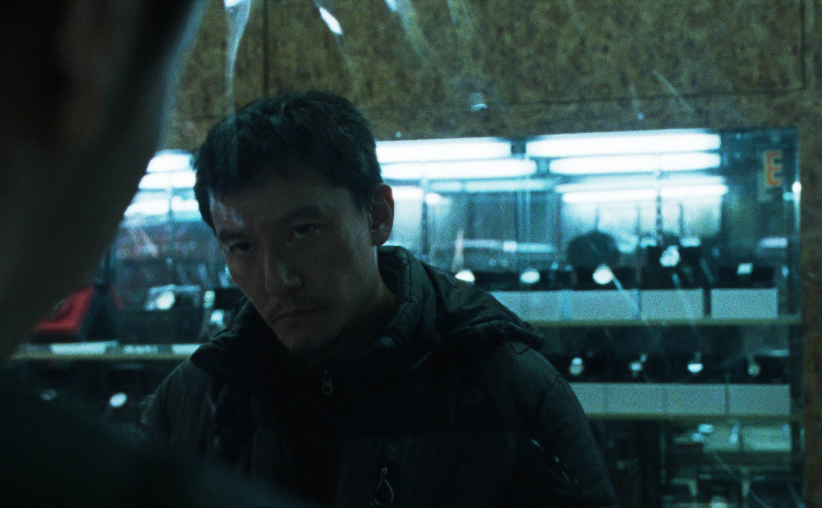 張震化身紐漂外送員。（圖／甲上娛樂）