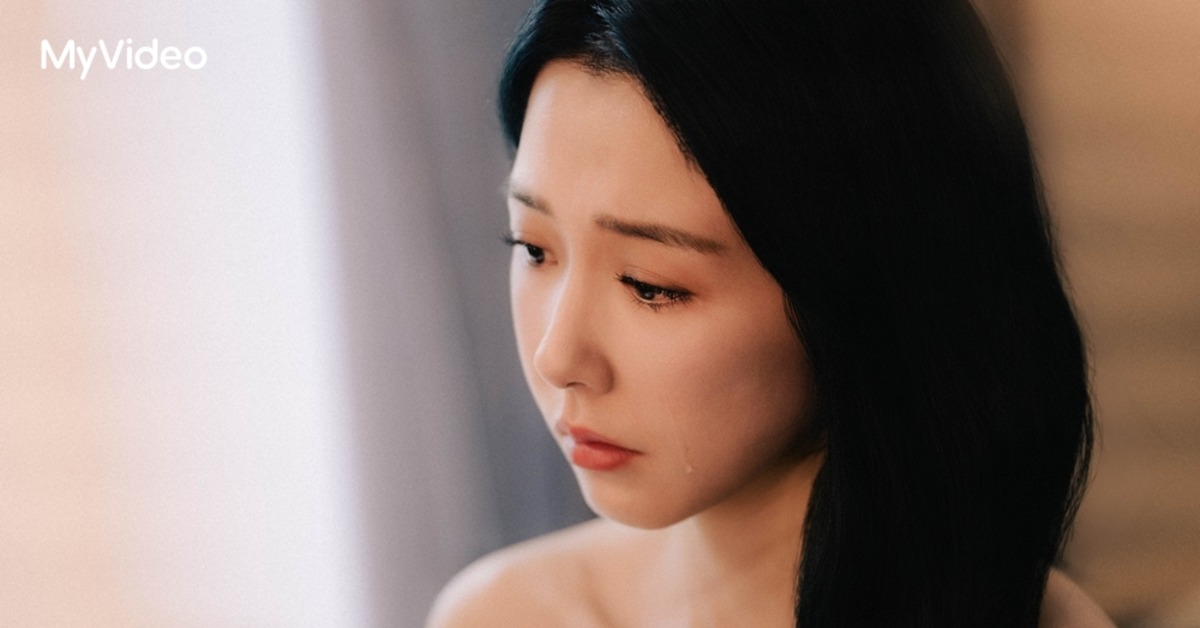 《人浮於愛》邵雨薇將在最新一集披婚紗，臉上卻掛著淚珠。（圖／公共電視、台灣大哥大MyVideo提供）