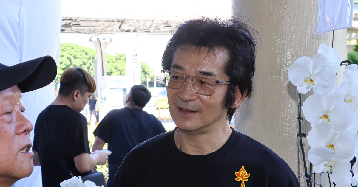 魏德聖導演送別顏正國。（圖／東森娛樂）