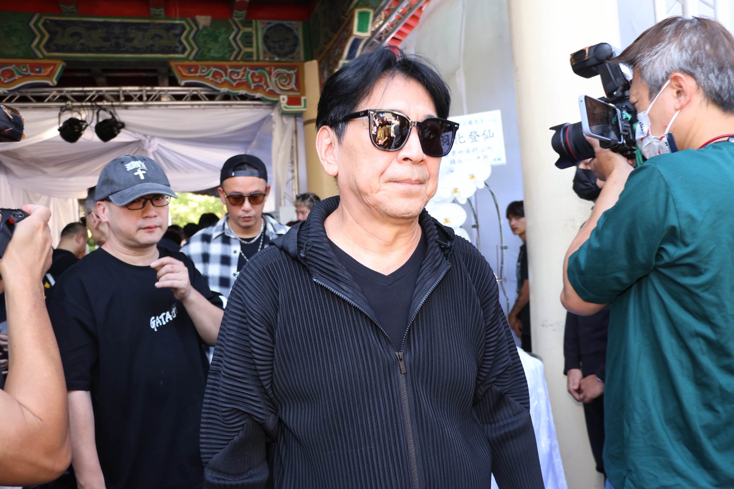 高捷送別顏正國。（圖／東森娛樂）