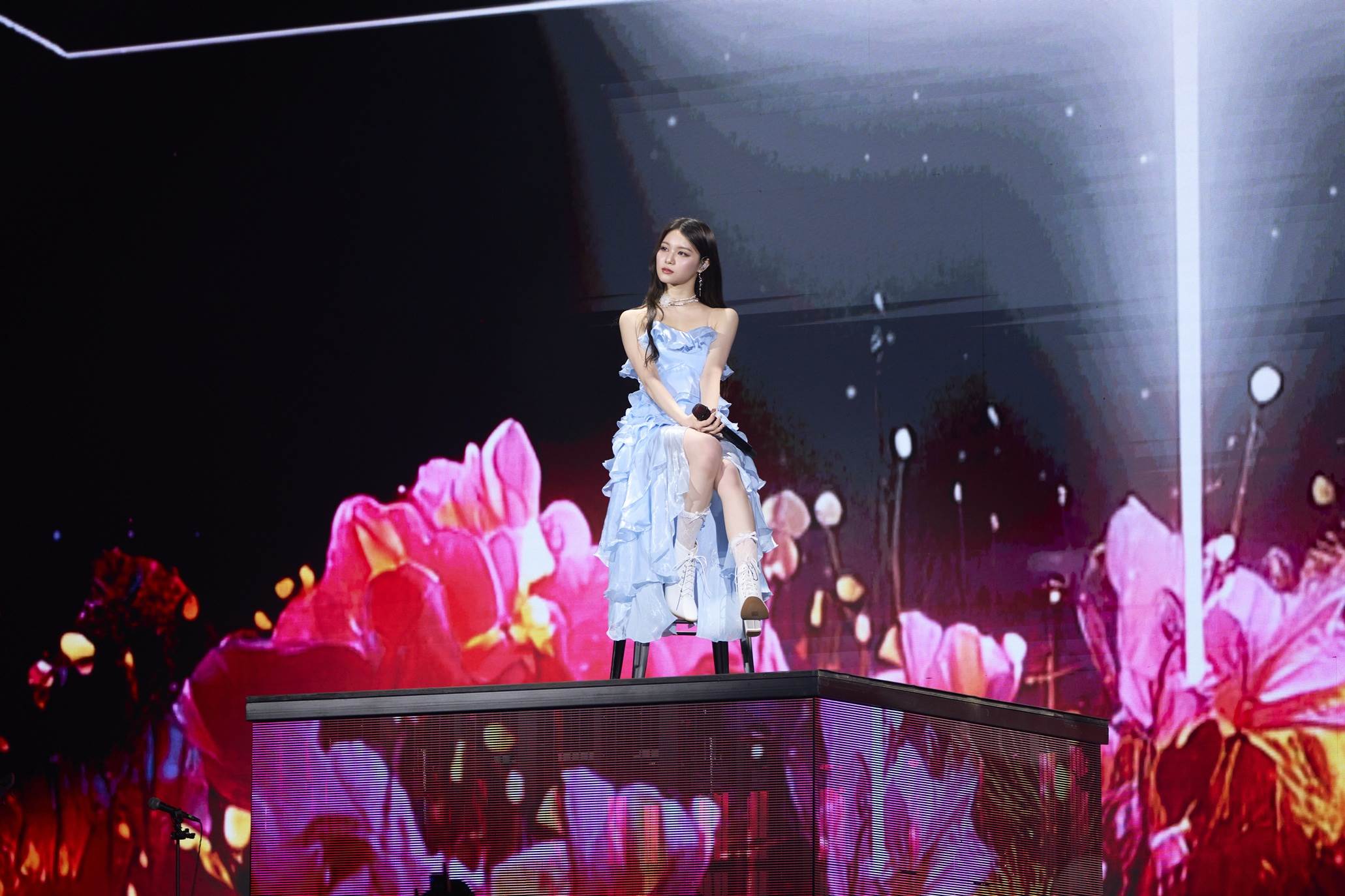 GENBLUE幻藍小熊成團個人舞台詮釋「真實自我」，許媛媛首度公開創作曲〈我是真的很愛很愛你〉。（圖／天空娛樂提供）