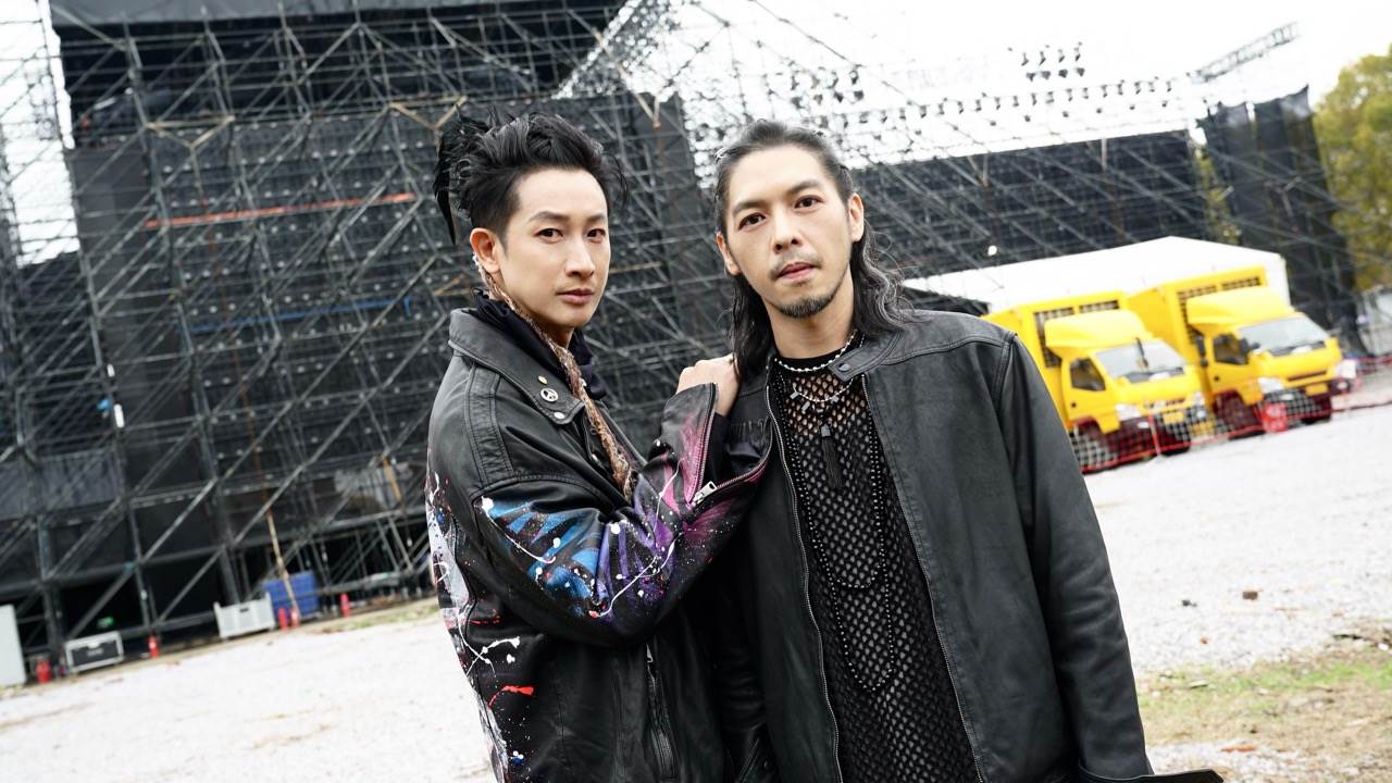 浪花兄弟（Darren邱凱偉、楊常青）9日在武漢春浪20周年音樂節合體。（圖／杰威爾音樂提供）