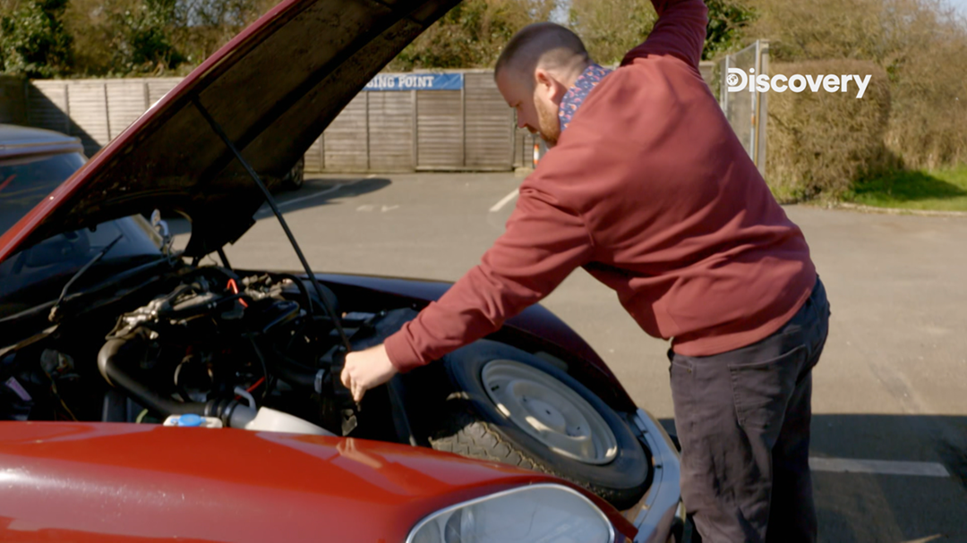 《麥克布魯爾：天生車商》推出中文配音版本。（圖／Discovery頻道）