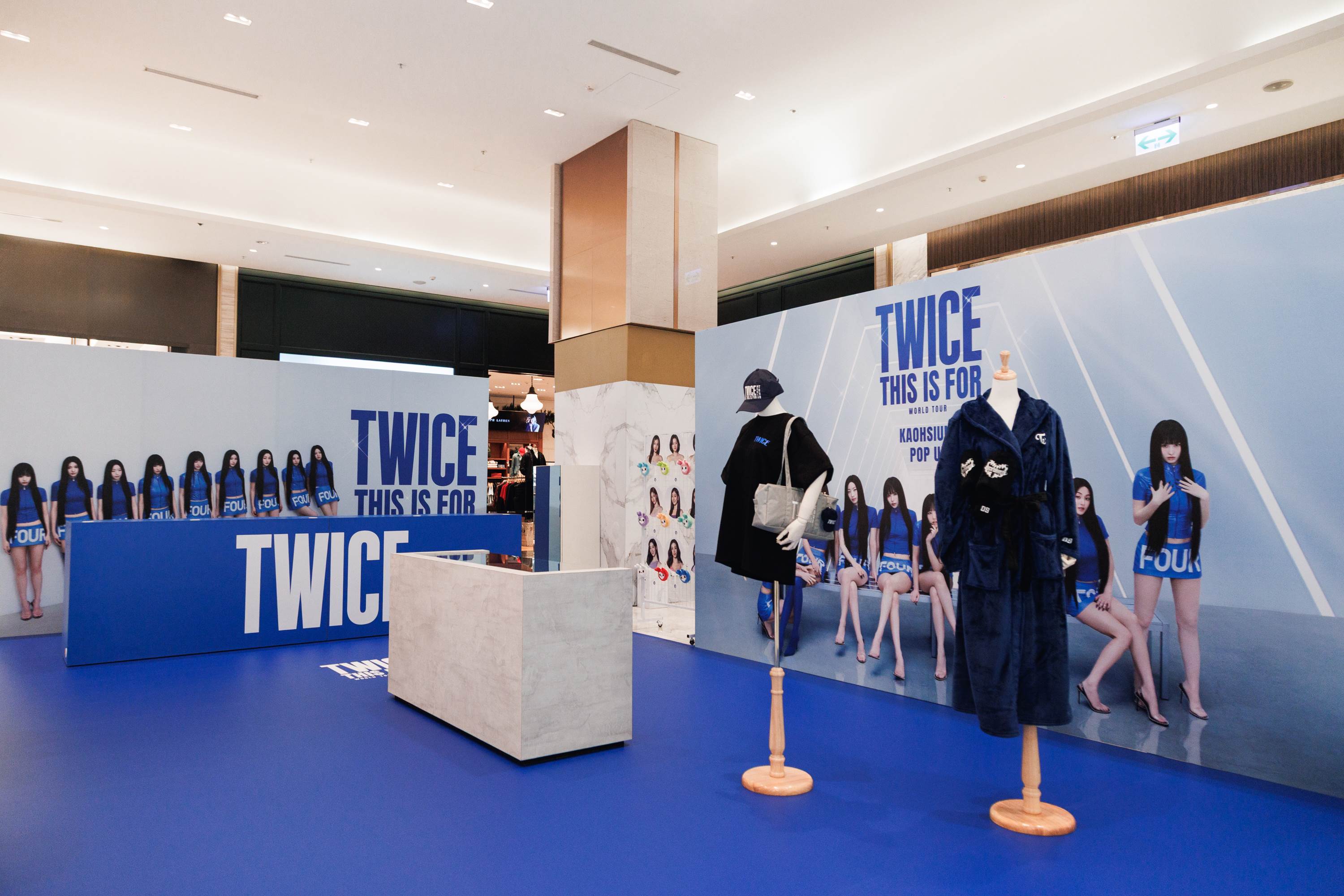 「TWICE WORLD TOUR <THIS IS FOR> POP-UP STORE IN KAOHSIUNG」巡迴快閃店11月15日開跑。（圖／ Live Nation Taiwan提供）