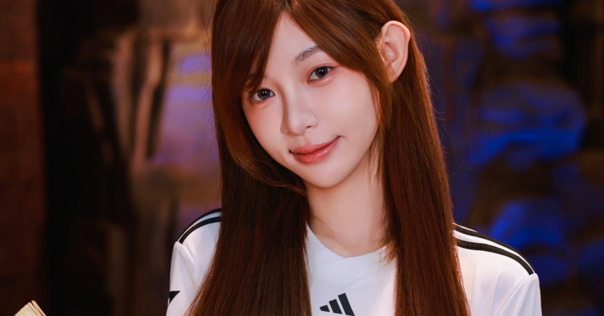 中國「重機女神」痞幼。（圖／翻攝自痞幼微博）