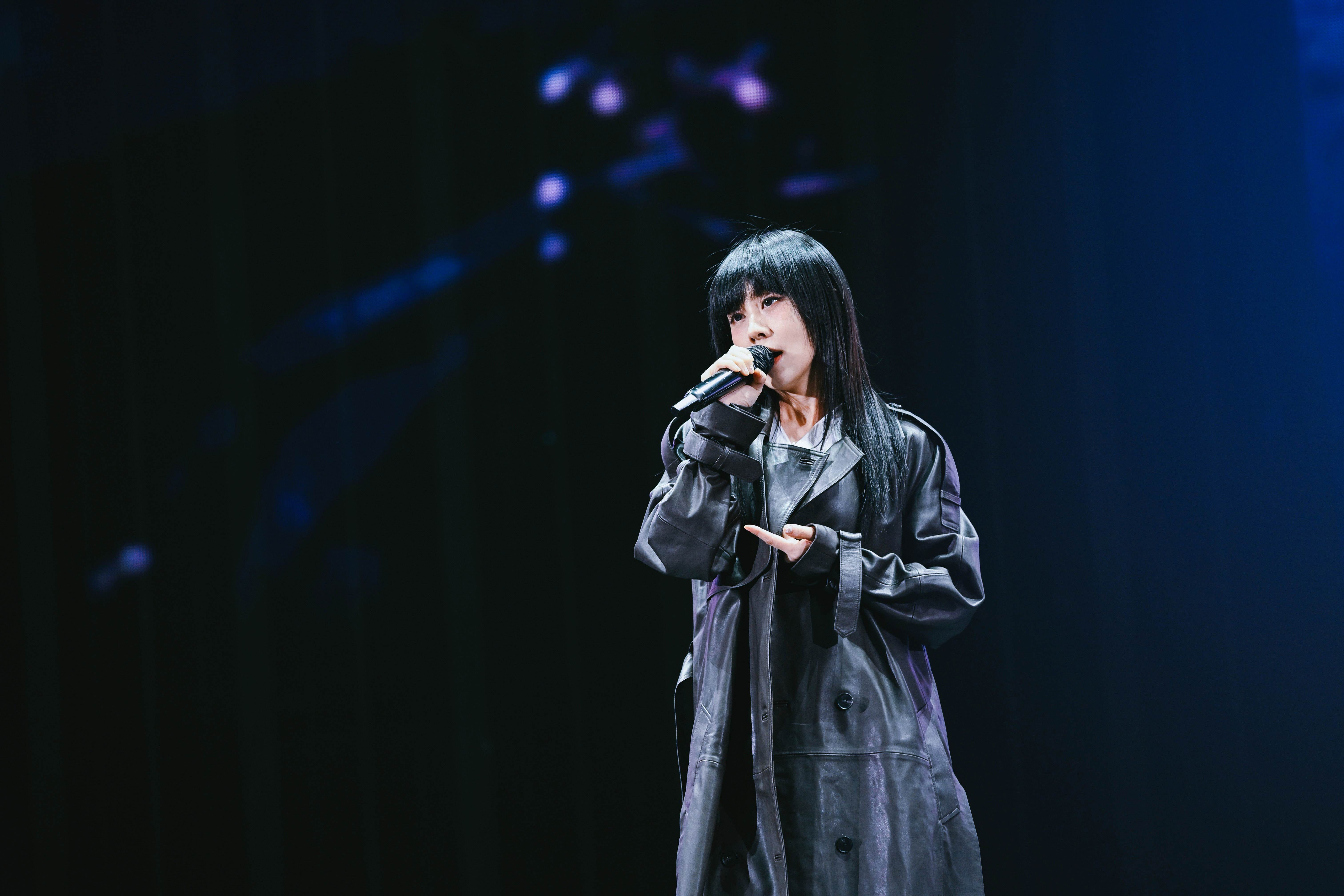 白安帶著第五張全新個人唱作專輯《星期八》來到上海擔任開場嘉賓。（圖／相信音樂提供）