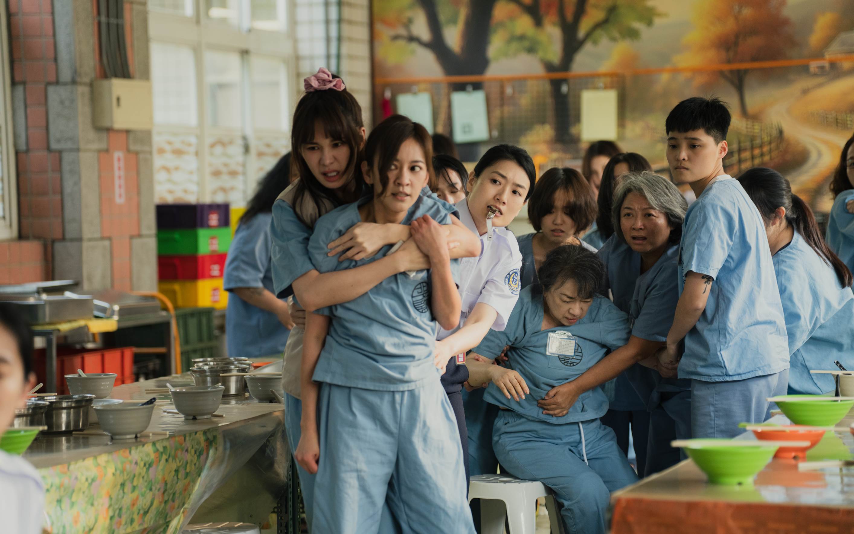 安心亞為了拉住陳意涵，手臂炸裂。（圖／壹壹喜喜提供）