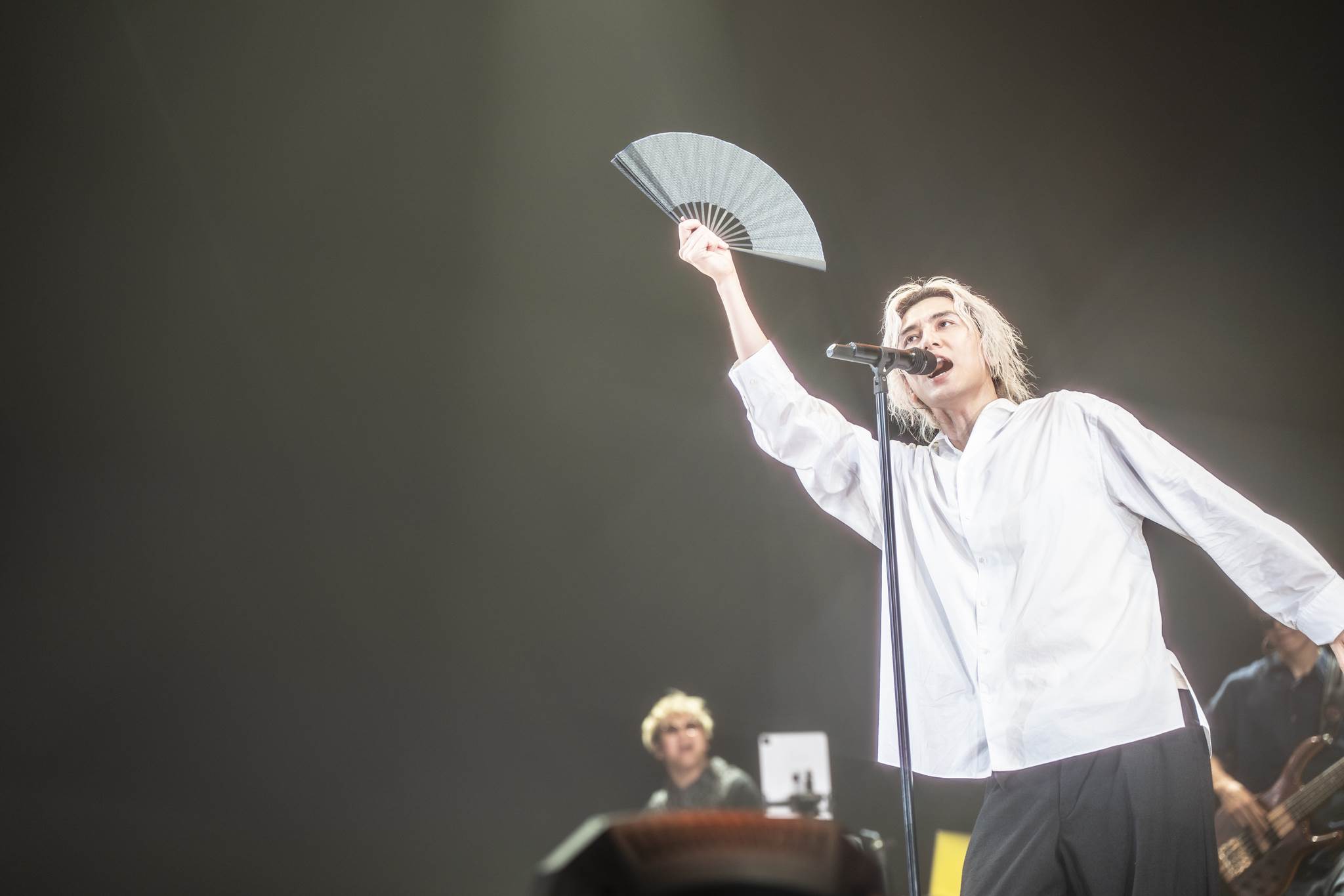 日本創作歌手藤井風表示如果人生重來也許不一定會當創作人，可能會成為一名英文老師。。（圖／環球音樂提供）