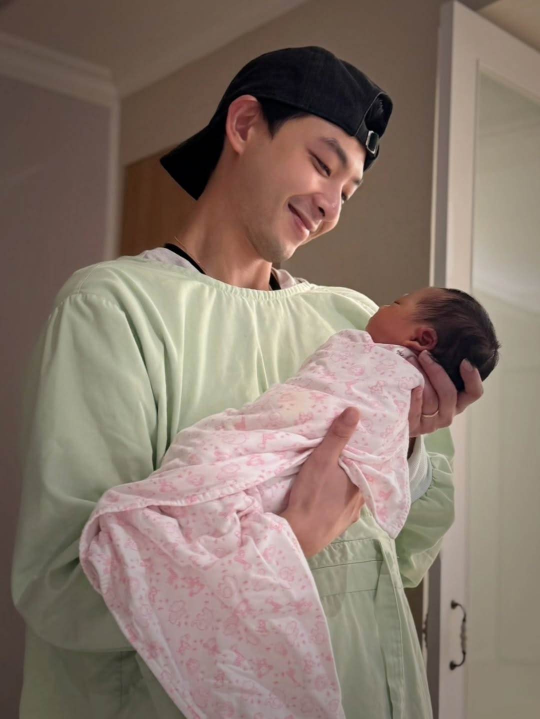 連晨翔也曬出父女合照。（圖／翻攝自連晨翔Instagram）