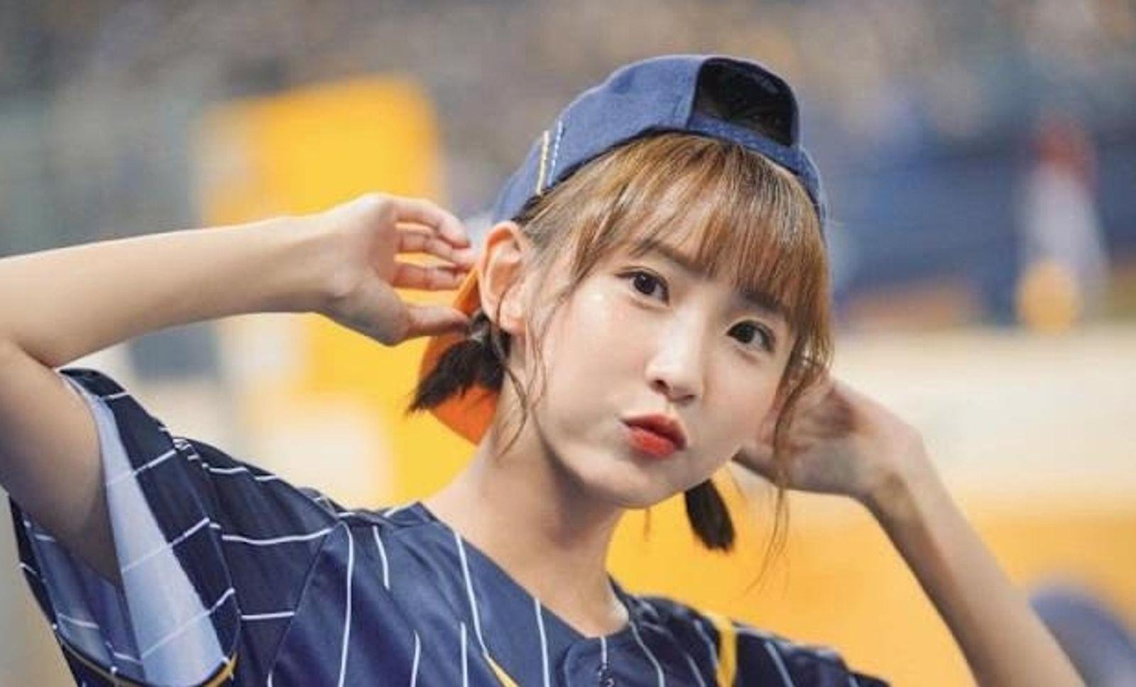 粿粿有啦啦隊背景，也擅長直播互動，被認為很有潛力。（圖／翻攝自粿粿IG／鏡週刊）