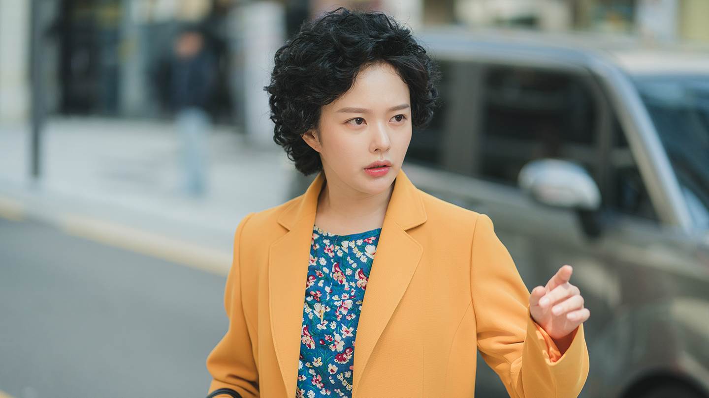 鄭知蘇《回到20歲》成20歲外表的七旬嬤。（圖／中天娛樂台提供）