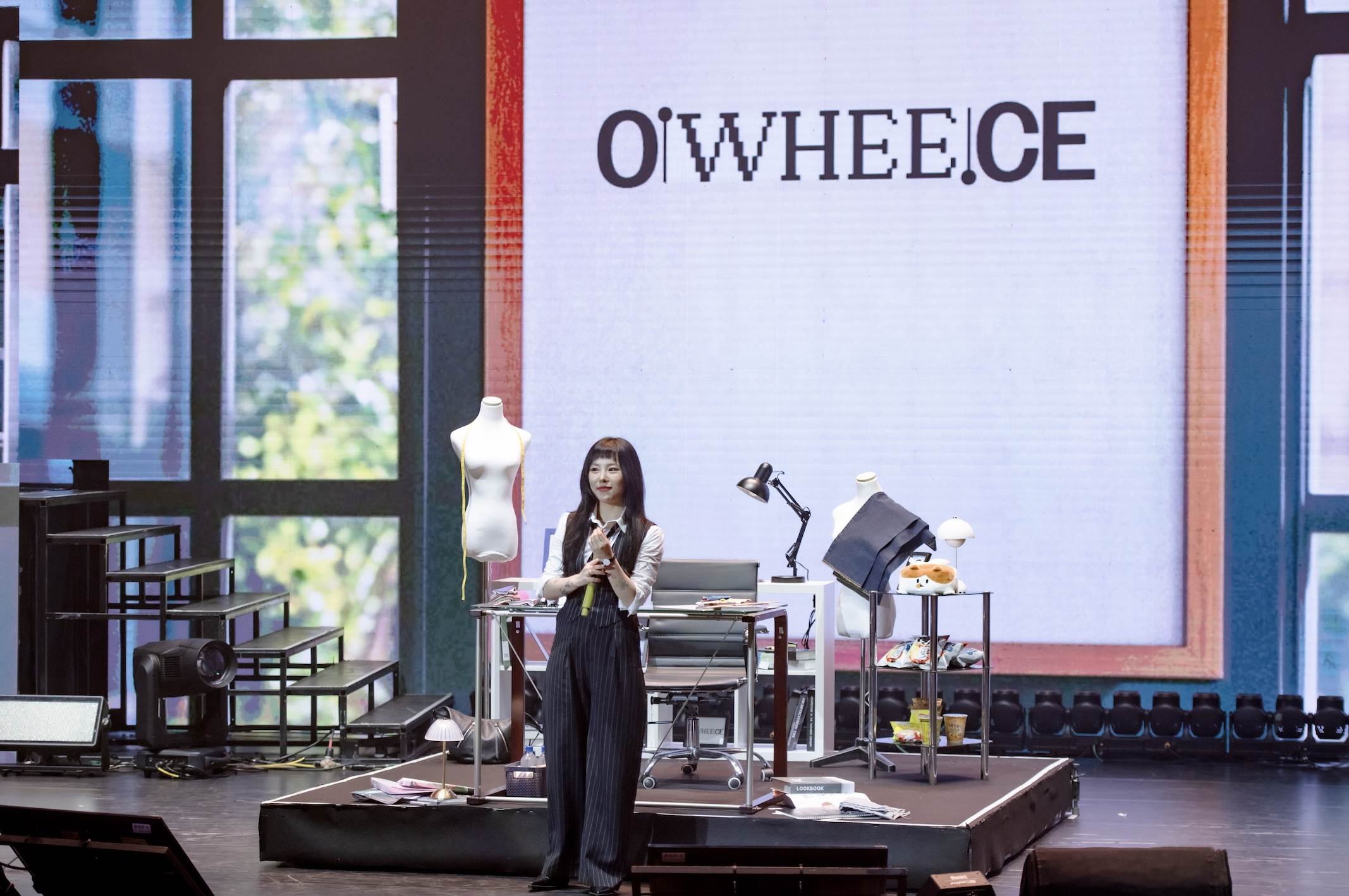 「灶咖女團」MAMAMOO成員輝人FAN-CON化身「丁代表」。（圖／希林國際 Chillin International 提供）