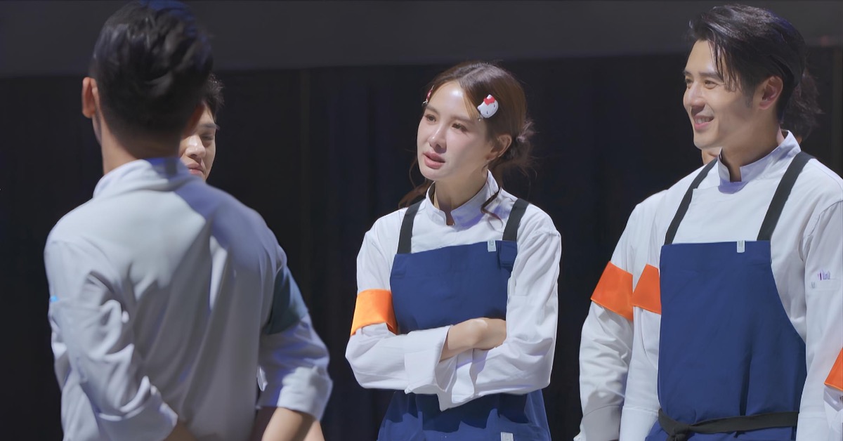 安心亞犀利吐槽敵隊料理。（圖／華視提供）