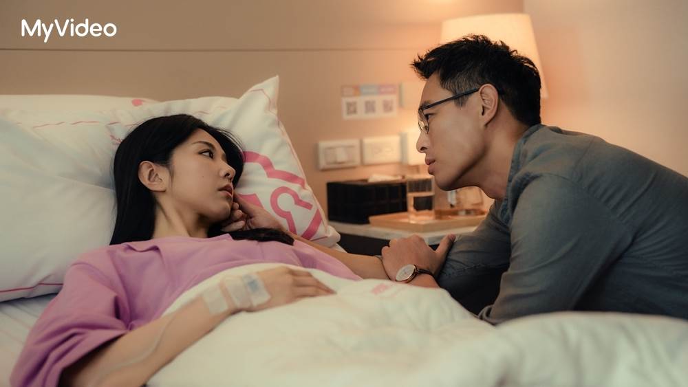 《人浮於愛》邵雨薇（左）隱瞞肚中孩子身世，與楊祐寧（右）感情走向也是看點。（圖／公共電視、台灣大哥大MyVideo提供）