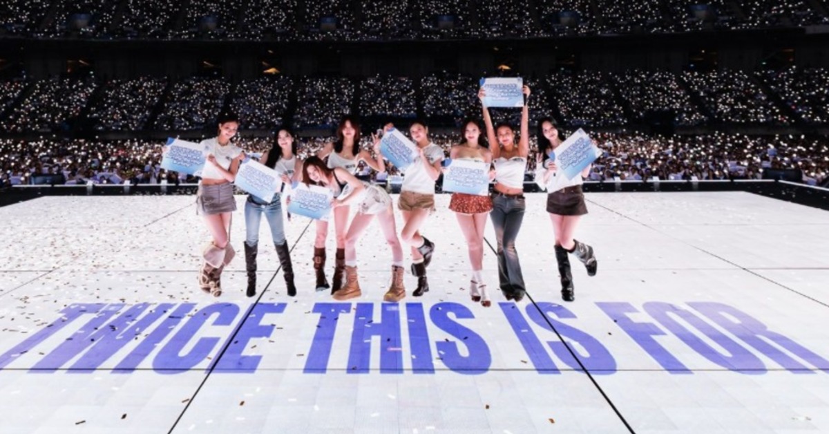 韓國大勢女團TWICE已經搭乘07:05的班機離開台灣，不少粉絲凌晨就來機場大廳等候。（圖／翻攝自@JYPETWICEＸ）