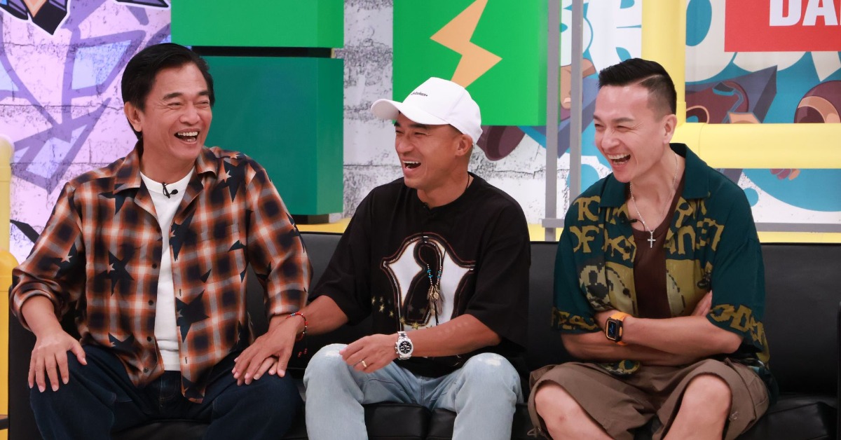 吳宗憲與咻比嘟華成員小鐘、小馬合體。（圖／中天綜合台提供）