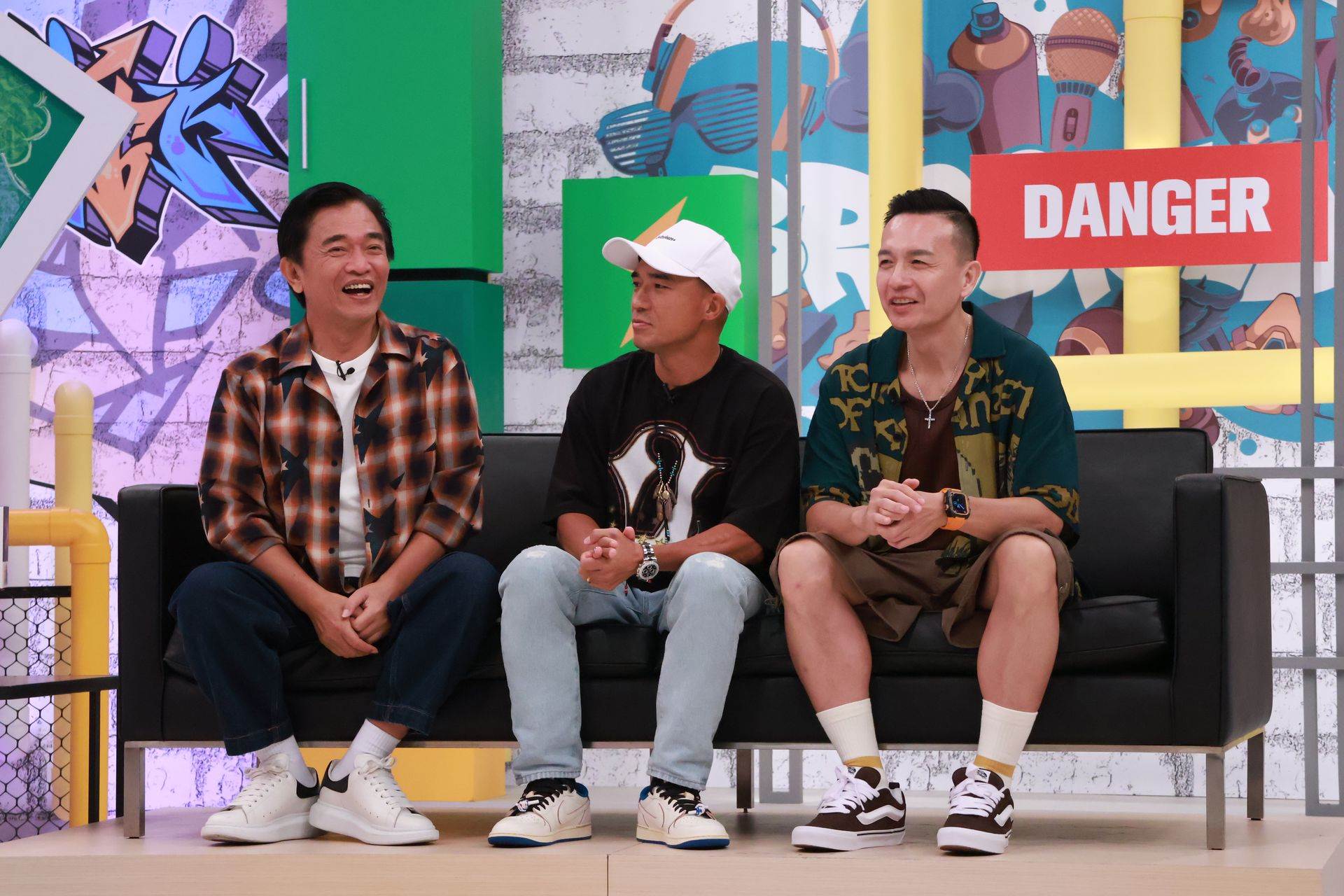 吳宗憲、小鐘、小馬暢聊《咻比嘟華》成軍28年來的大小事。(圖／中天綜合台提供)