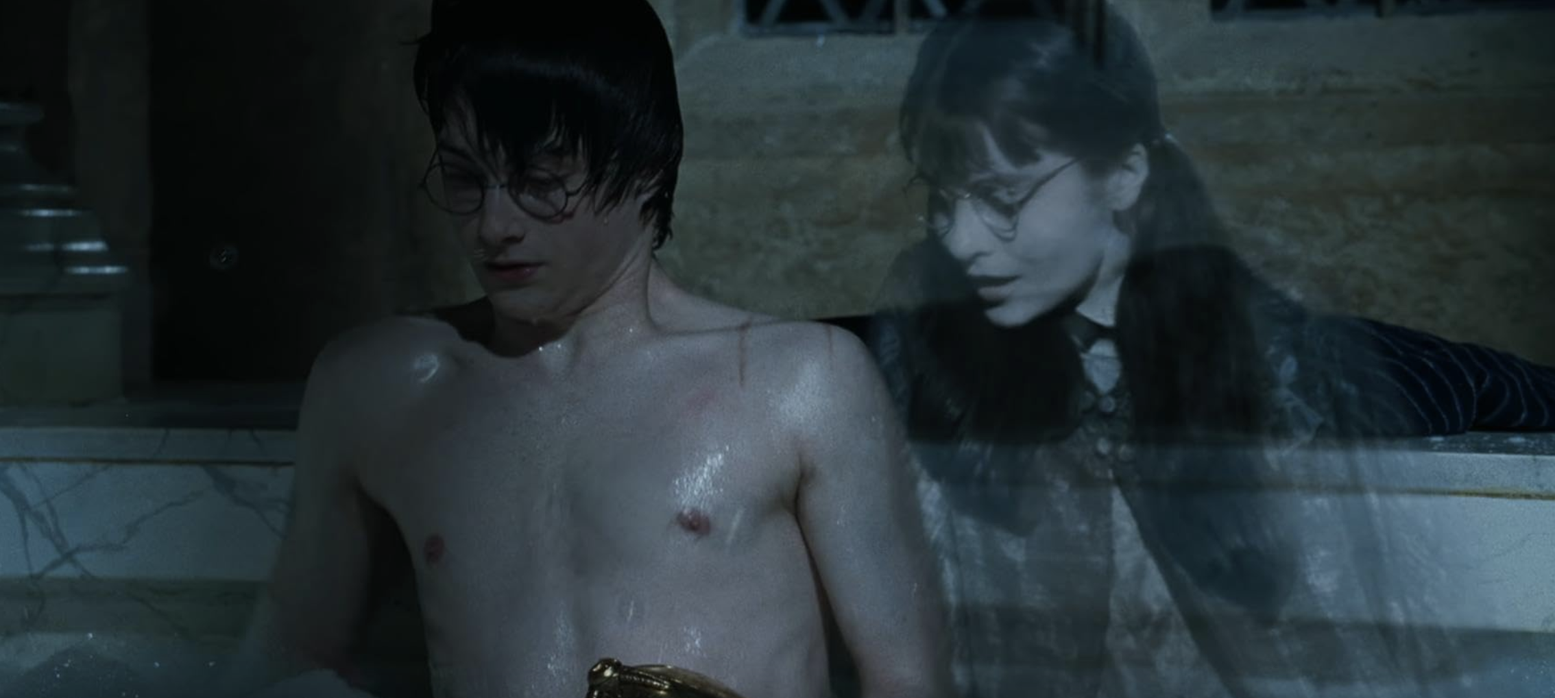 愛哭鬼麥朵與哈利波特趣味互動深受影迷喜愛。（圖／IMDb）