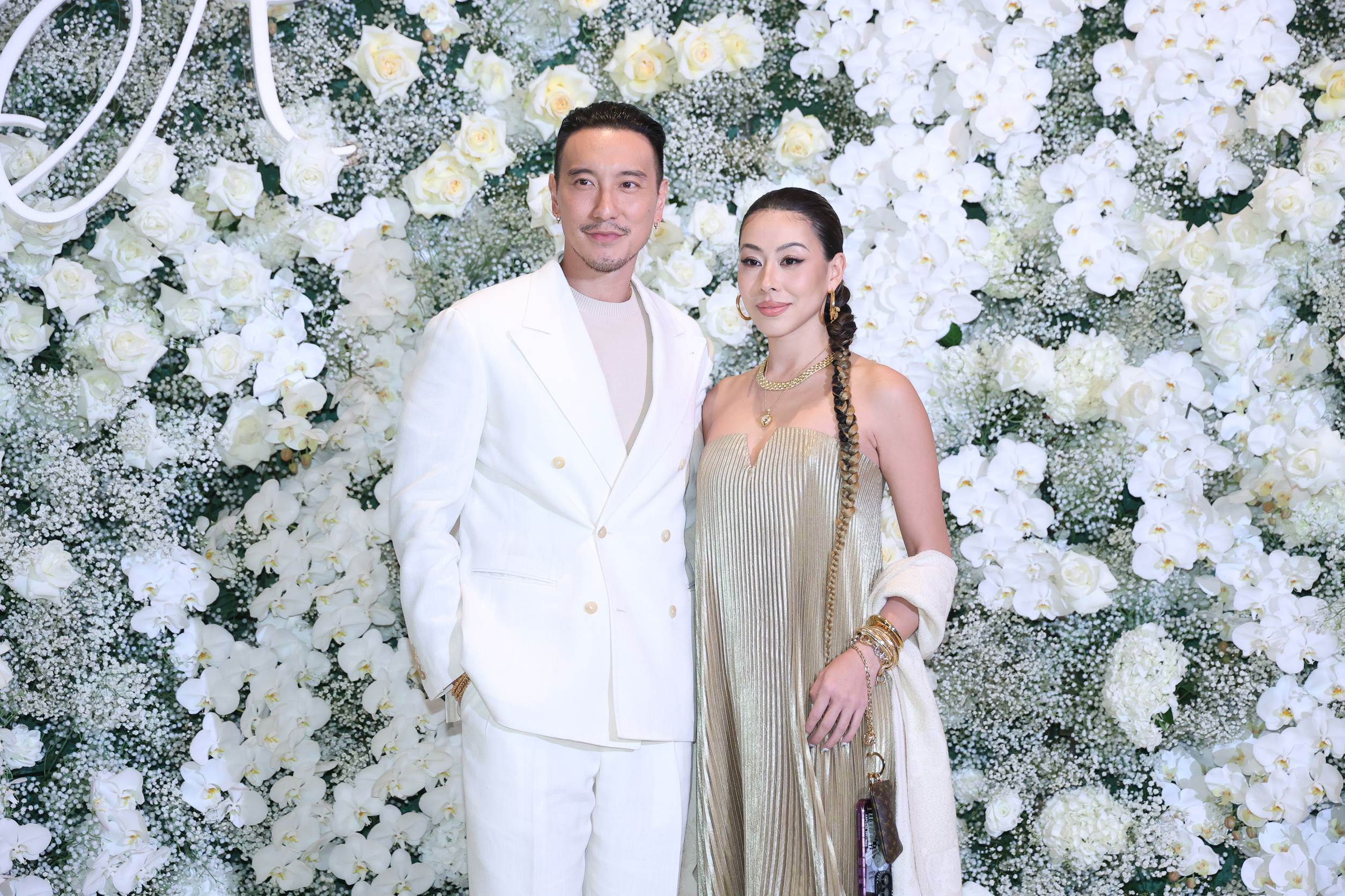 王陽明與老婆蔡詩芸現身邱澤、許瑋甯<a href='https://star.ebc.net.tw/search/tags/婚禮/' target='_blank'>婚禮</a>。（圖／東森娛樂）