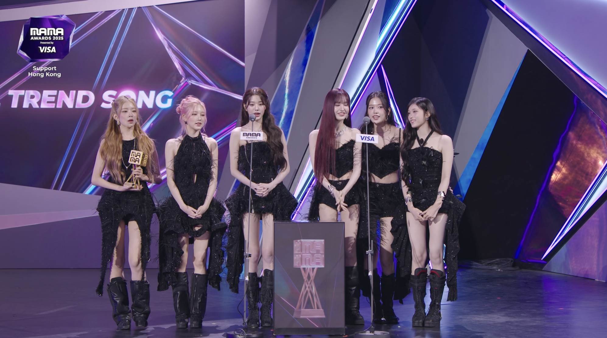 《2025 MAMA》FAVORITE GLOBAL PERFORMER&nbsp;IVE〈Rebel Heart〉。（圖／翻攝自Mnet Plus）